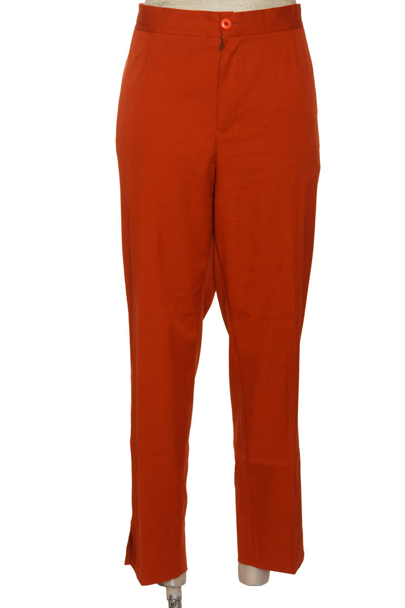 Pantalones color Naranja - Closeando