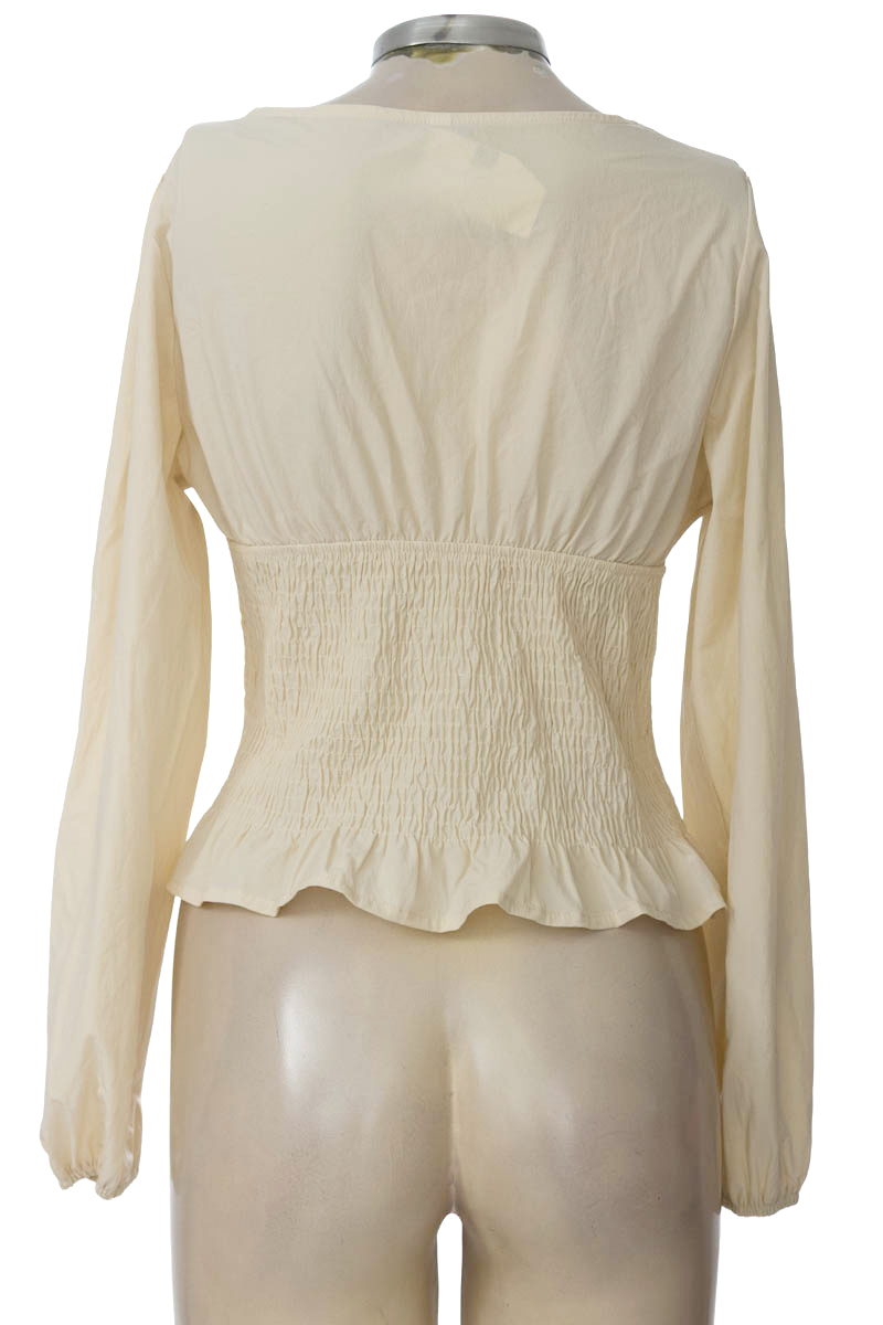 Blusa color Beige - Closeando