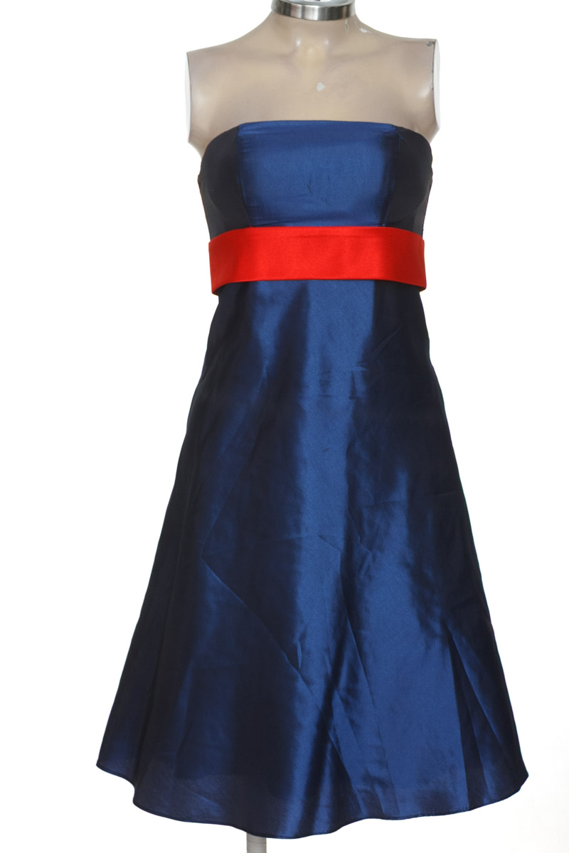 Vestido / Enterizo color Azul - Closeando
