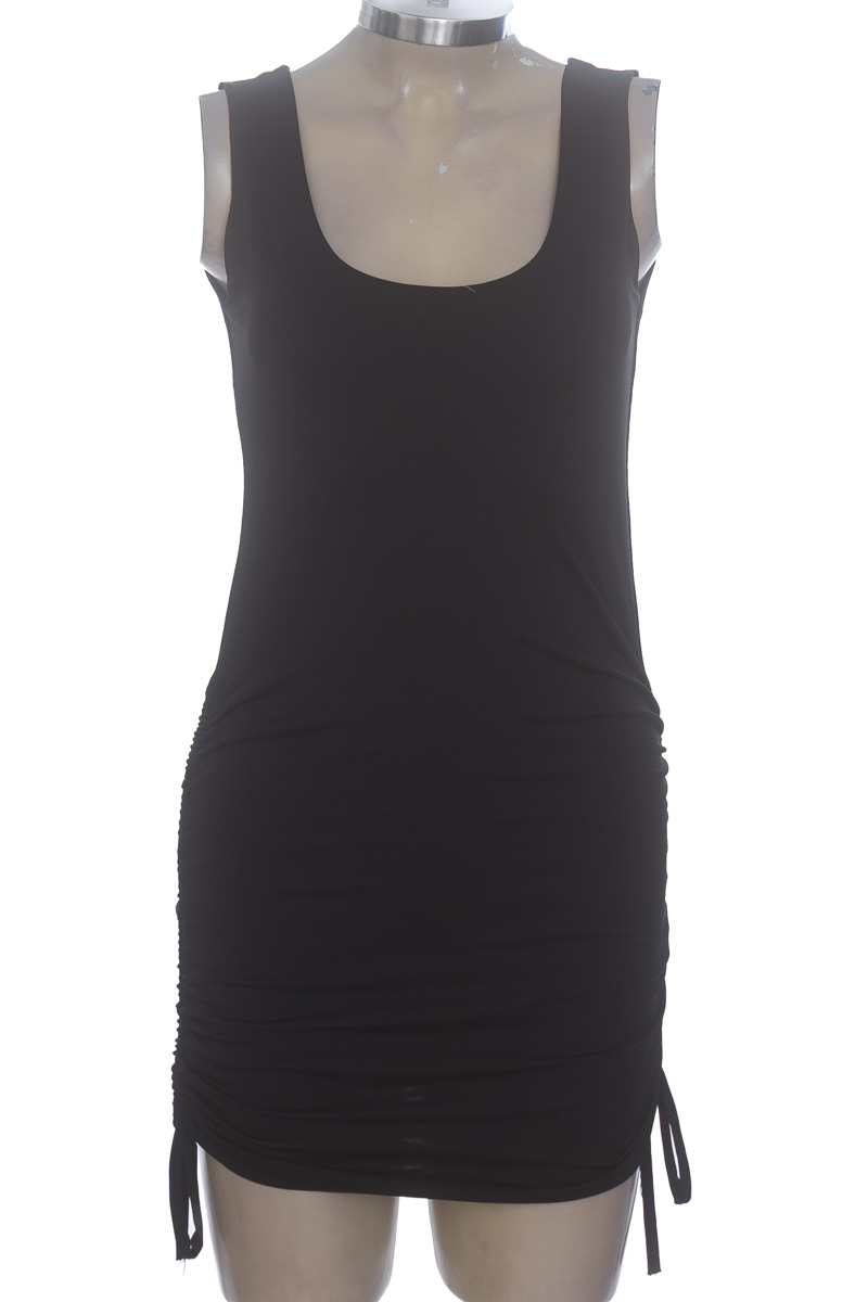 Vestido / Enterizo color Negro - Closeando