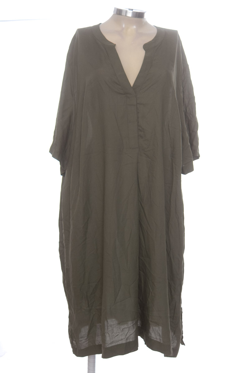 Vestido / Enterizo color Verde - H&M