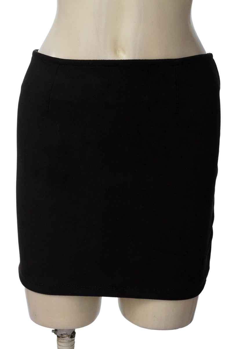 Falda color Negro - Closeando