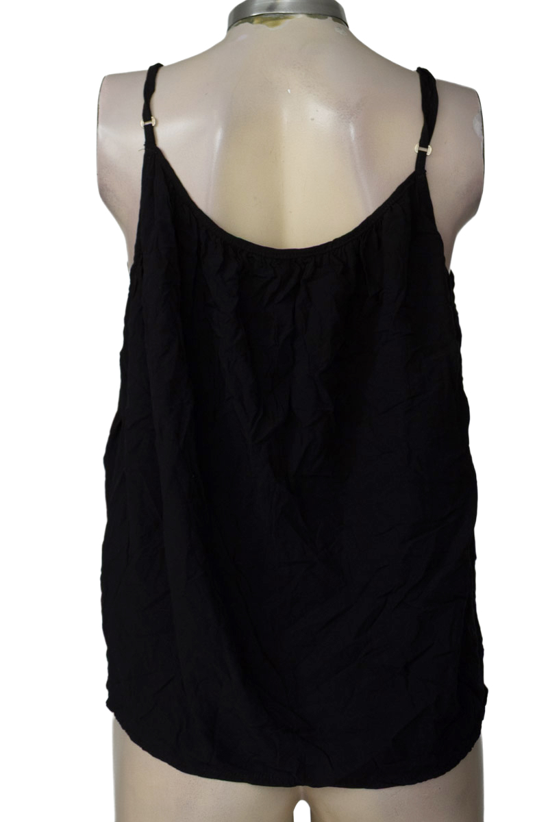 Top / Camiseta color Negro - Tennis