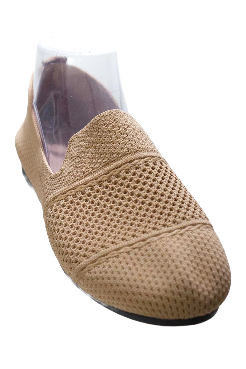 Zapatos color Beige - Closeando