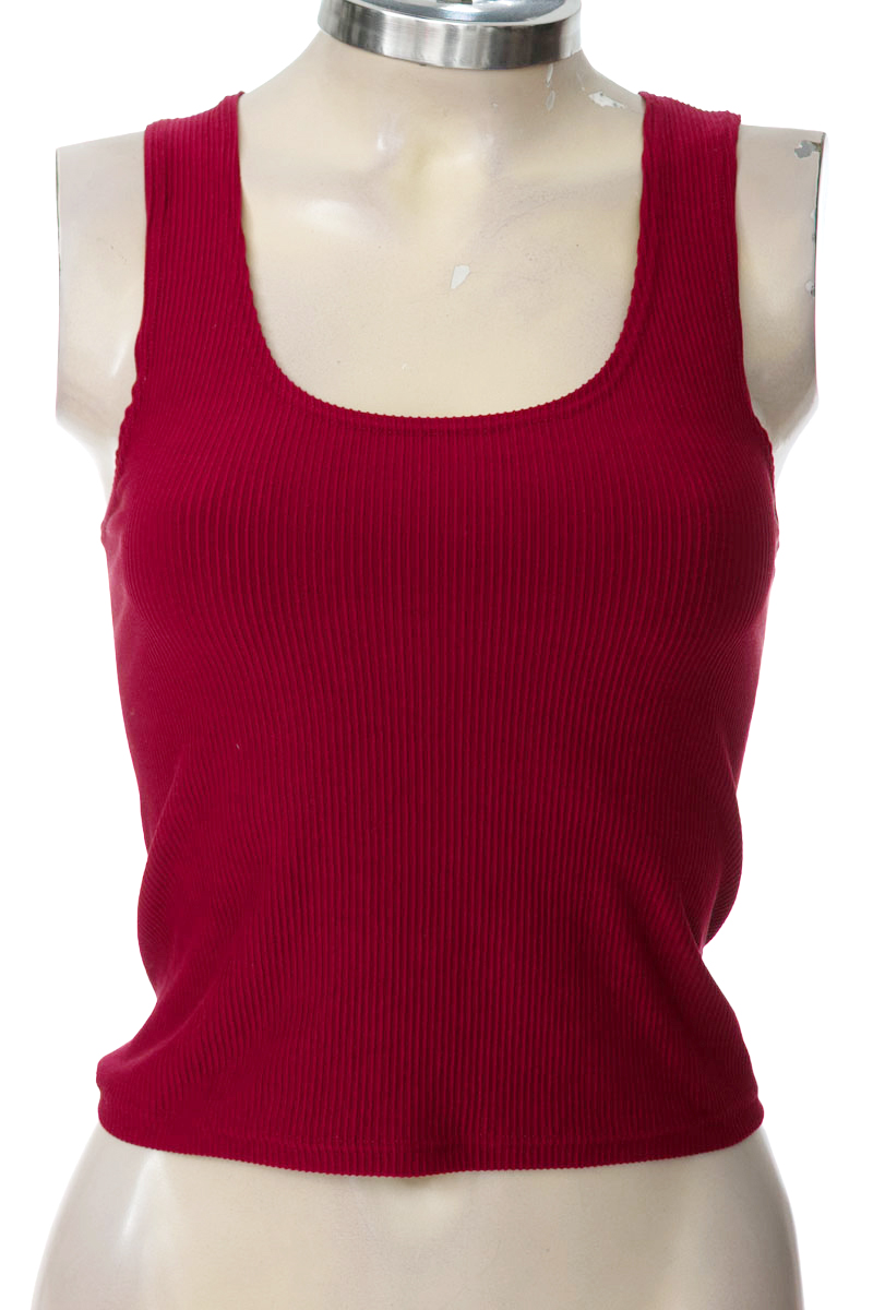 Top / Camiseta color Vinotinto - Closeando