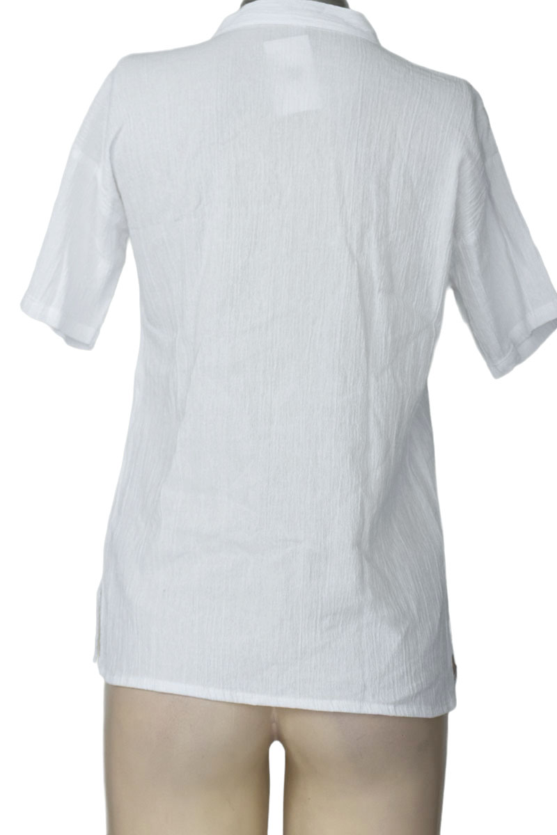 Blusa color Blanco - Closeando