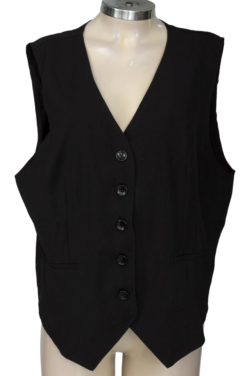 Chaqueta / Abrigo color Negro - Closeando