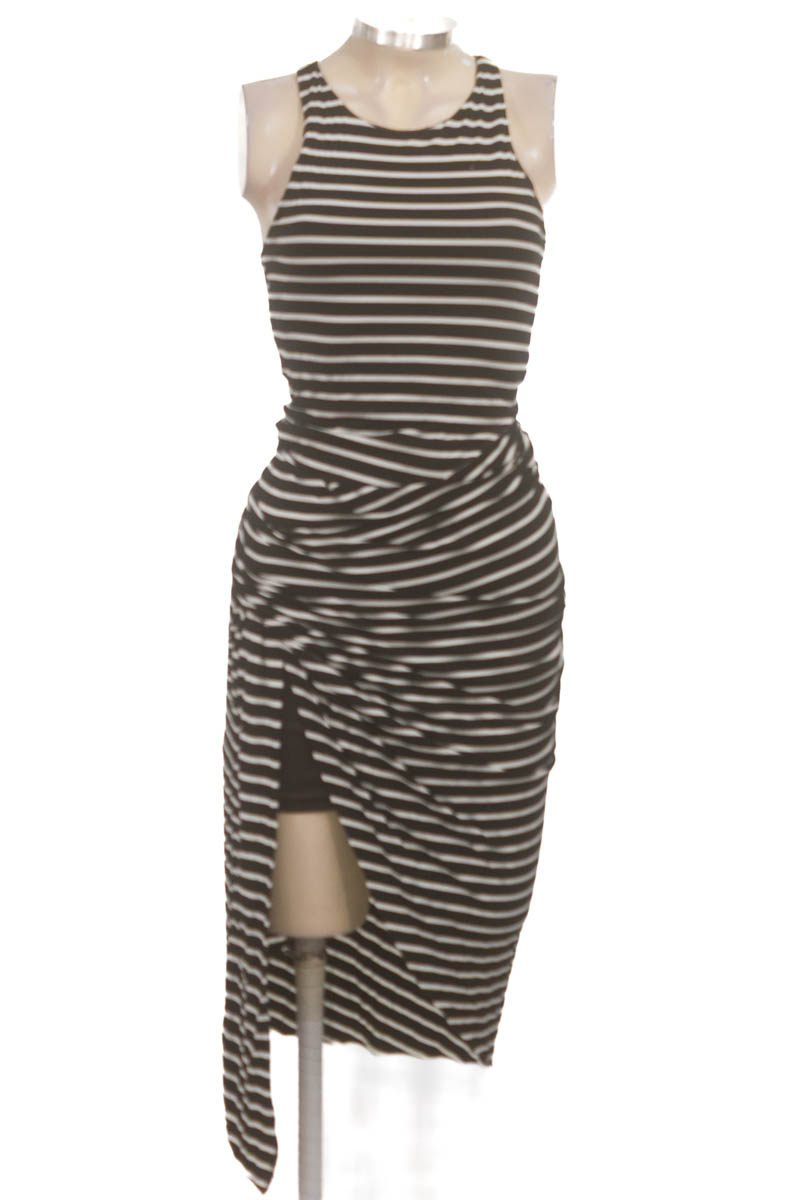 Vestido / Enterizo color Negro - ICE