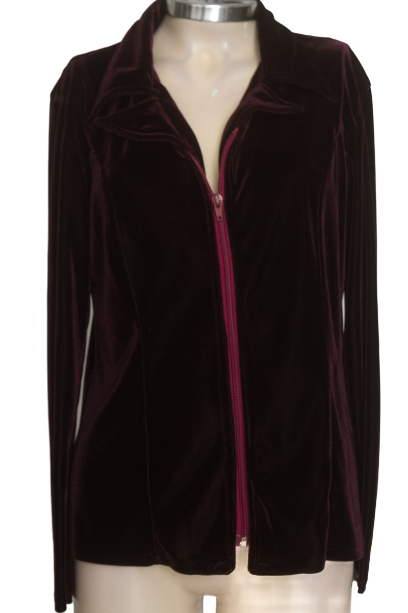 Chaqueta / Abrigo color Morado - Closeando