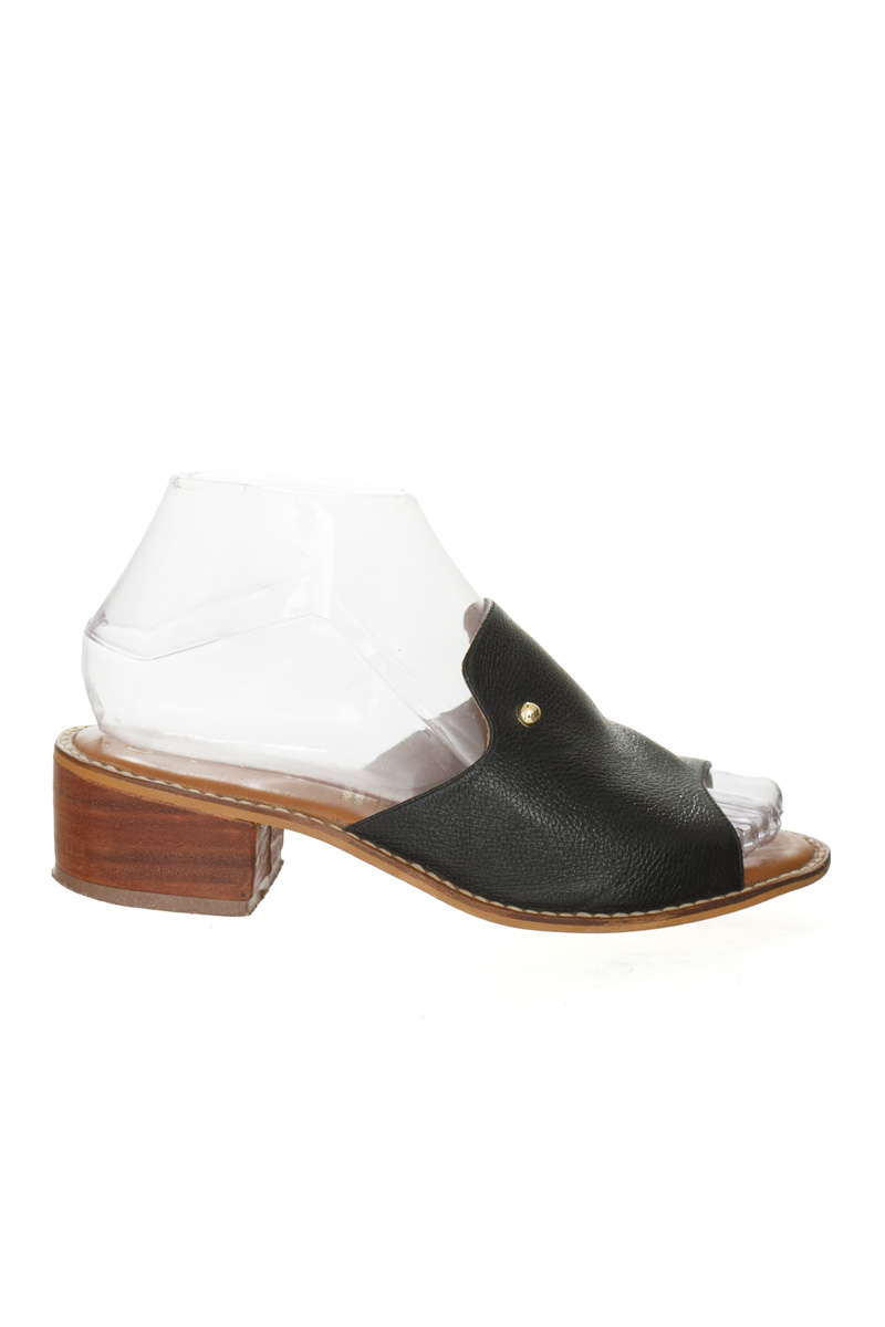 Zapatos color Negro - Jhecono