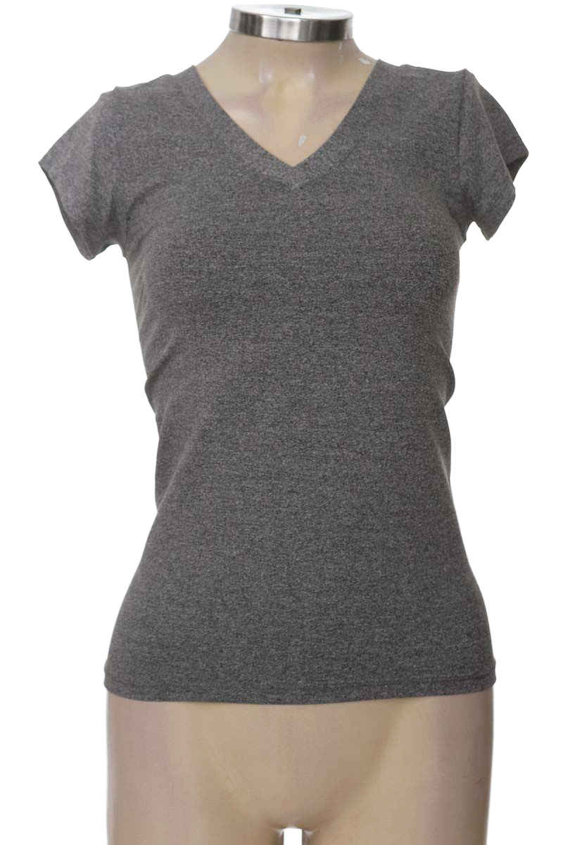 Top / Camiseta color Gris - Closeando