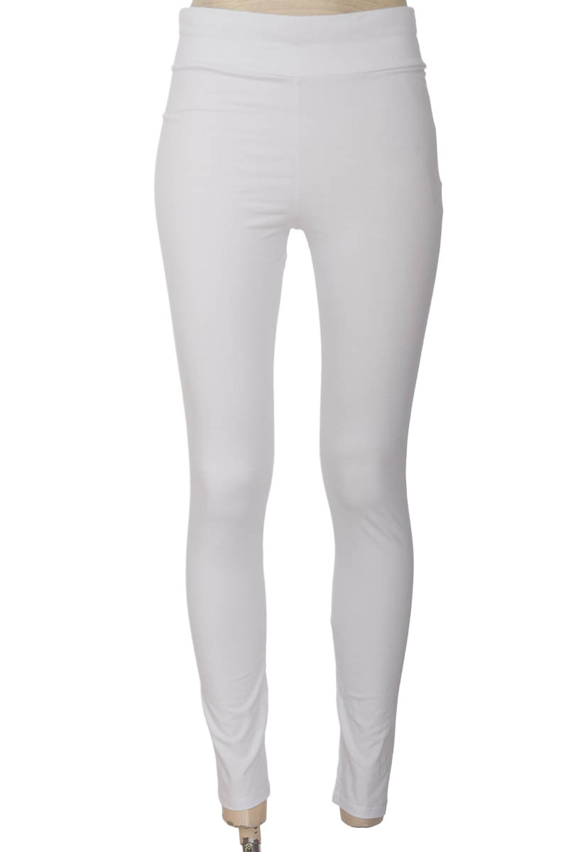 Ropa Deportiva / Salida de Baño color Blanco - Ankara Fashion