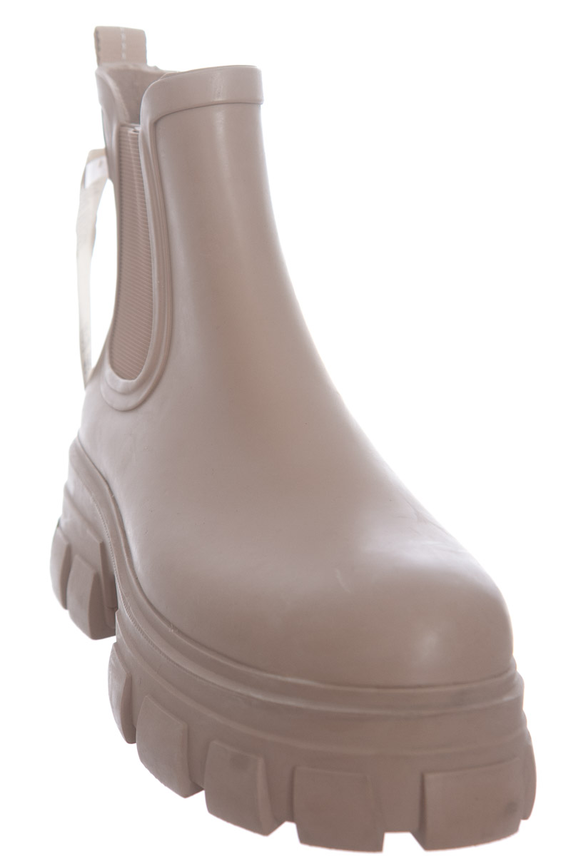 Zapatos color Beige - Closeando