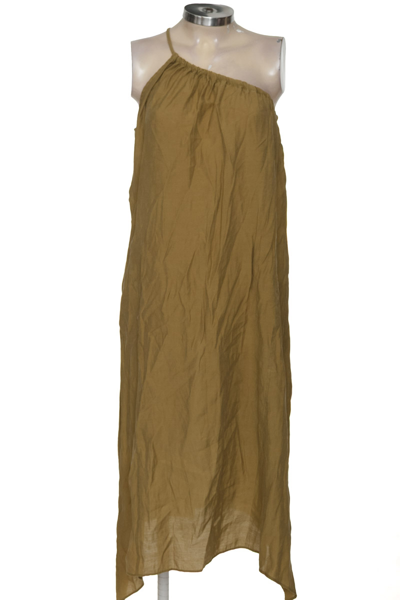 Vestido / Enterizo color Verde - Zara