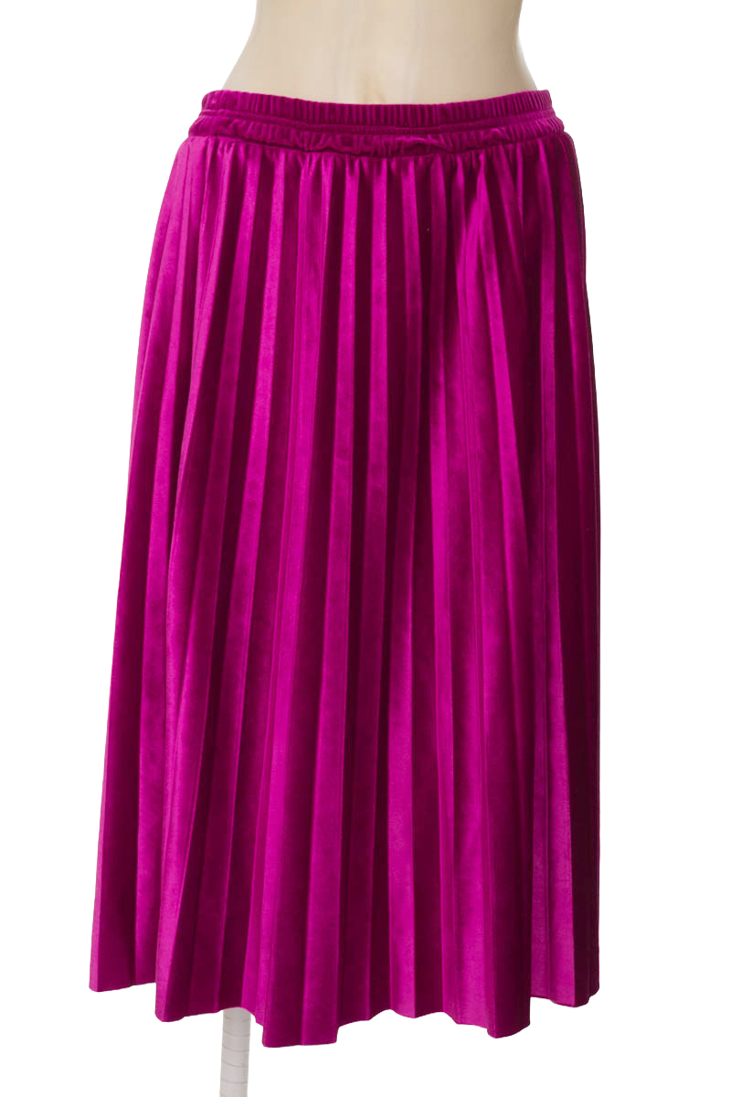 Falda color Fucsia - Closeando