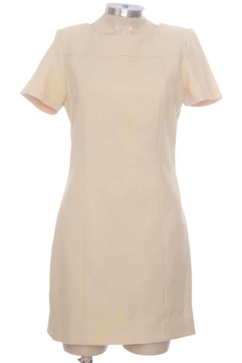 Vestido / Enterizo color Beige - Closeando