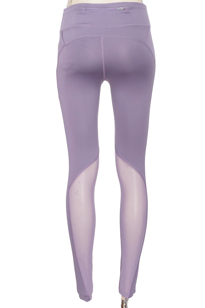 Ropa Deportiva / Salida de Baño color Lila - Nike