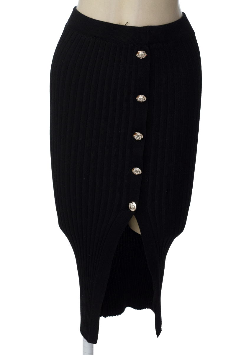 Falda color Negro - Closeando