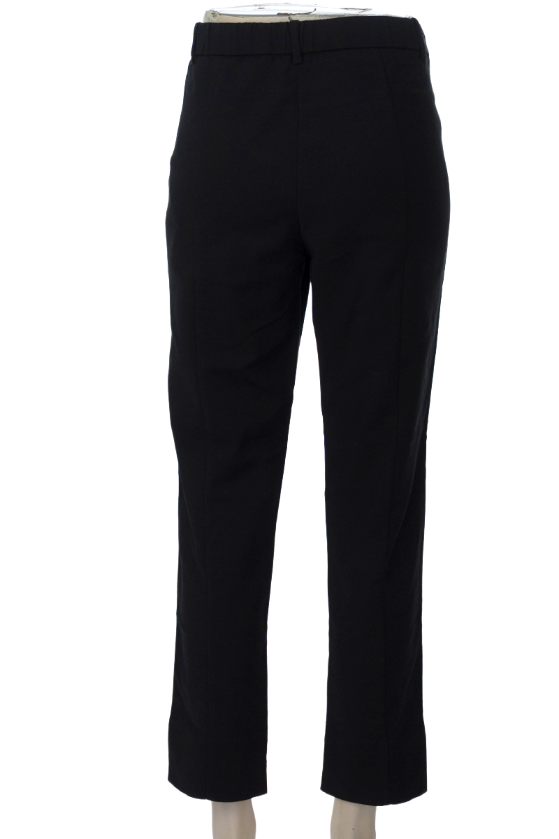Pantalones color Negro - MNG