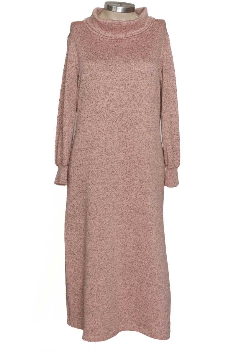 Vestido / Enterizo color Rosado - Closeando