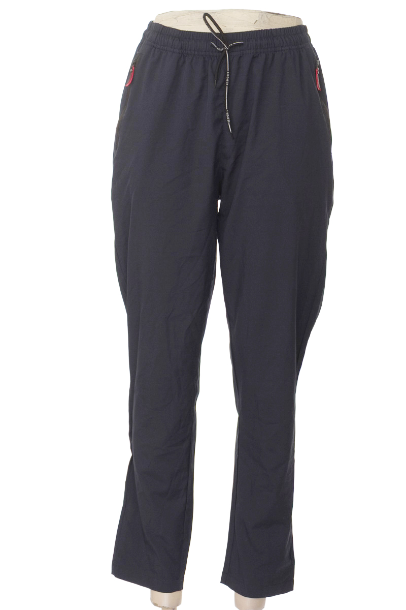 Ropa Deportiva color Azul - Closeando