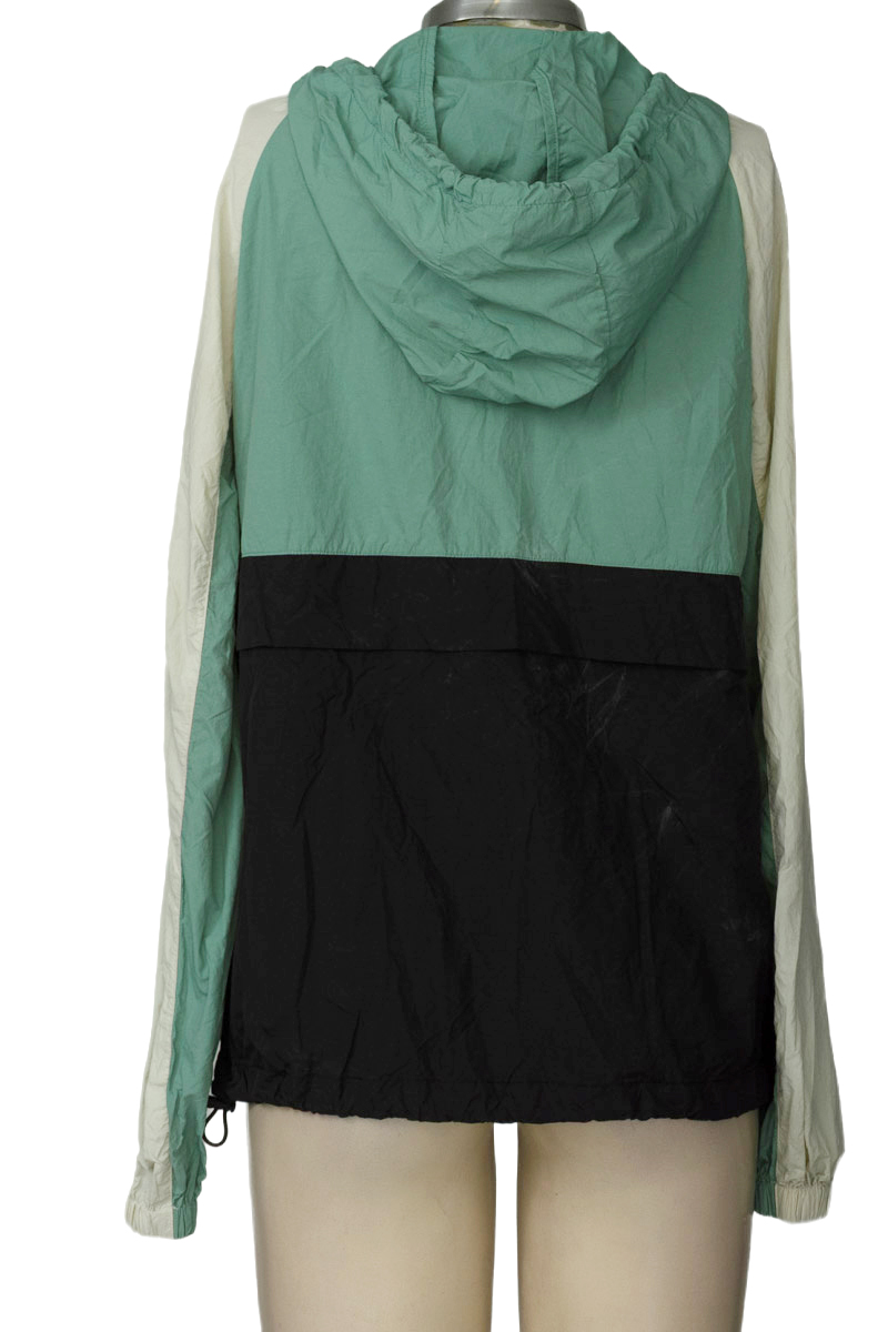Chaqueta / Abrigo color Verde - Stradivarius