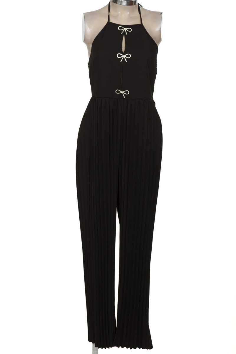 Vestido / Enterizo color Negro - Closeando