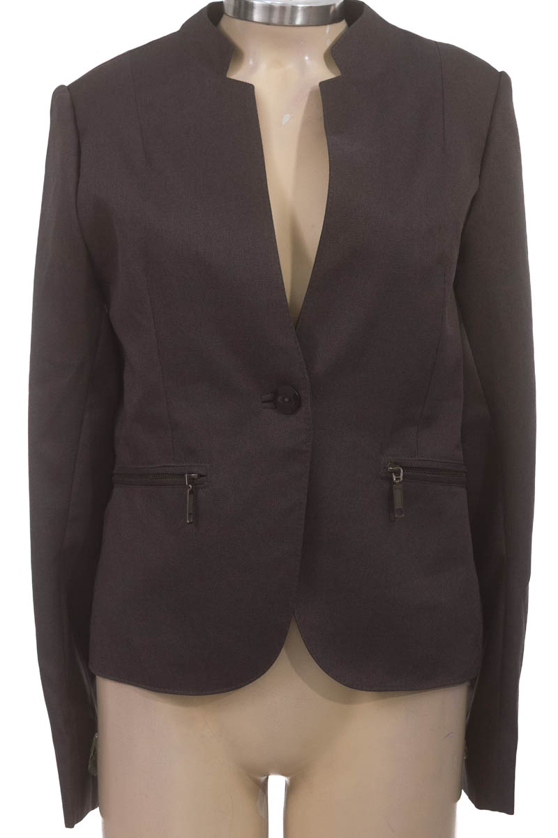 Chaqueta / Abrigo color Gris - Closeando