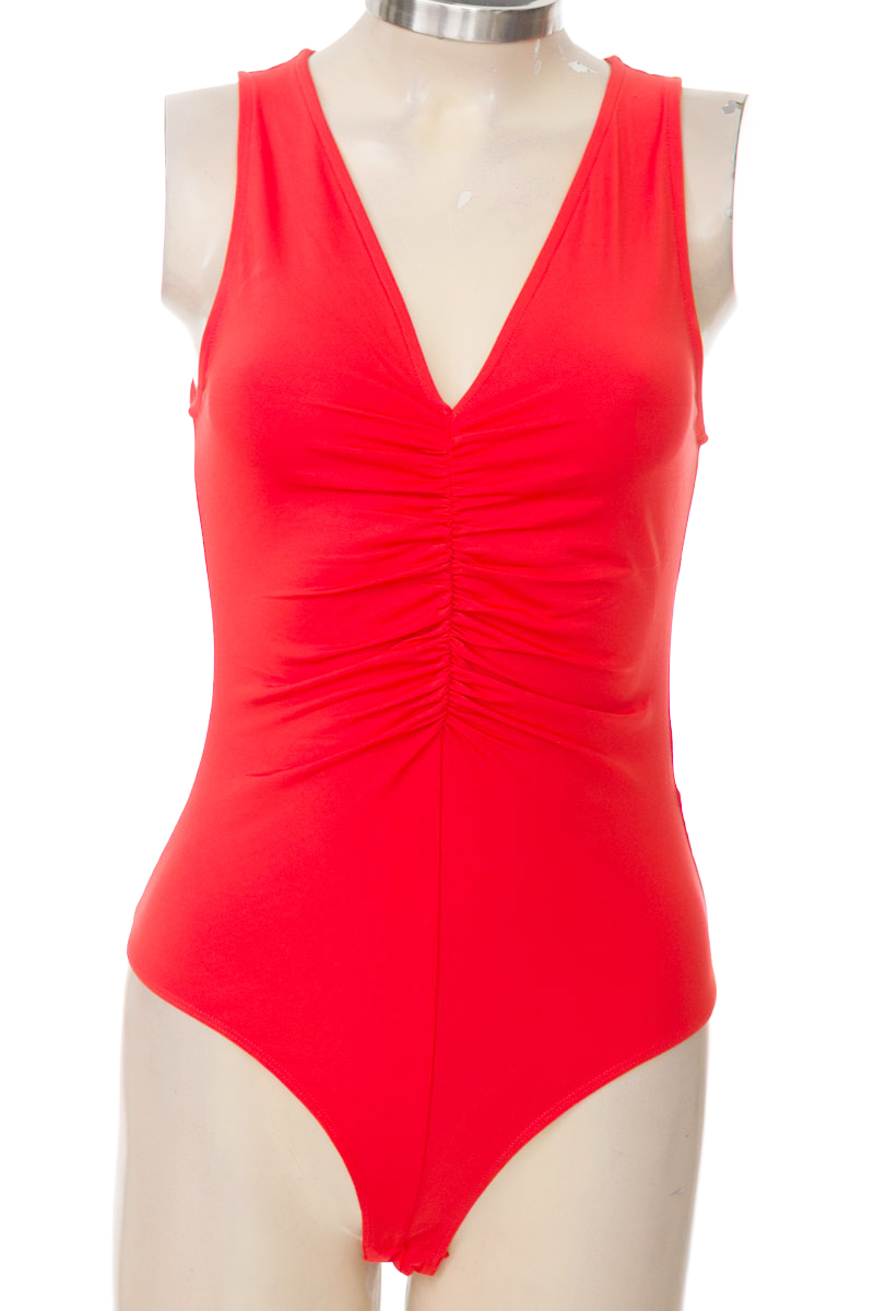 Top / Camiseta color Rojo - H&M