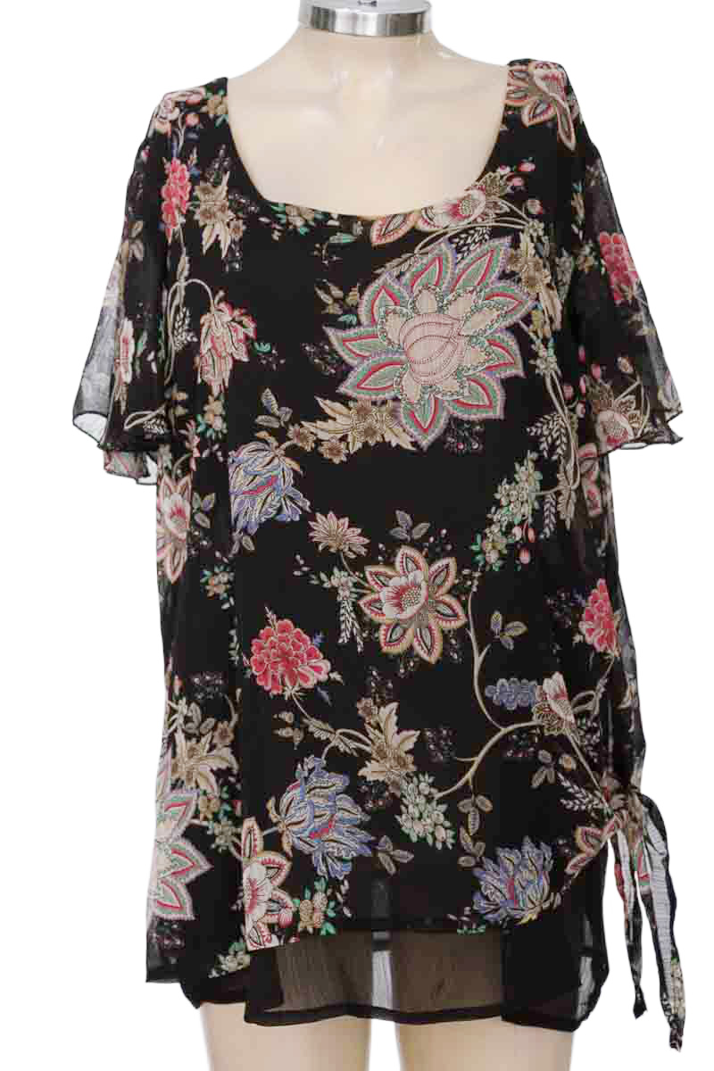 Blusa color Negro - Southland