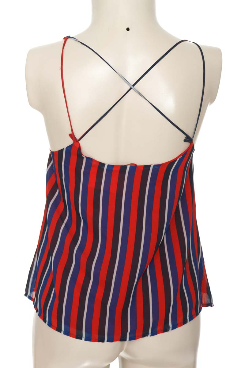 Top / Camiseta color Rojo - Gef