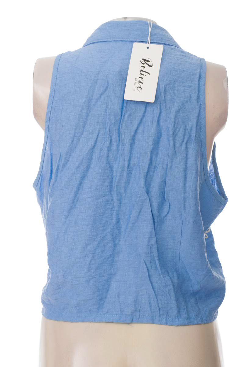 Top / Camiseta color Azul - Believe