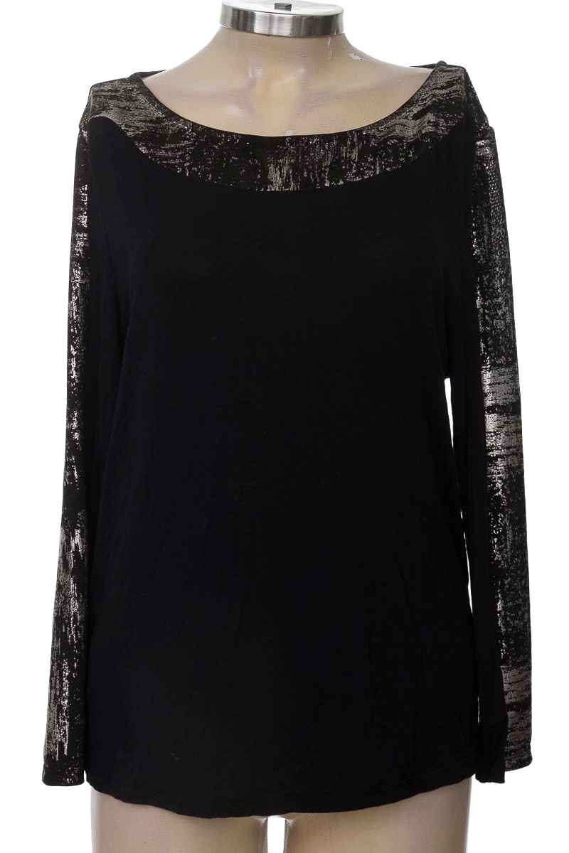 Sweater color Negro - Closeando