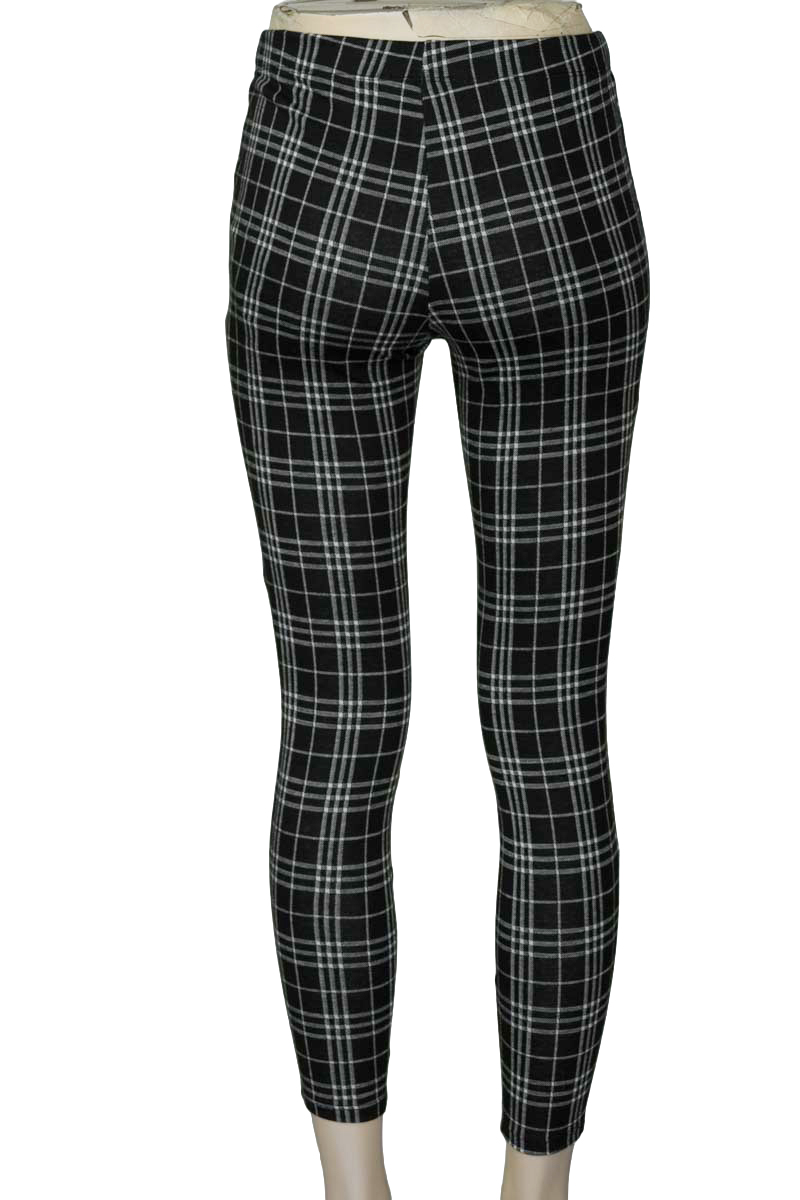 Pantalones color Negro - Forever 21