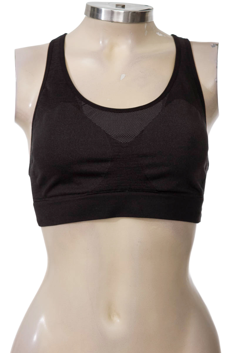 Ropa Deportiva / Salida de Baño color Negro - Closeando