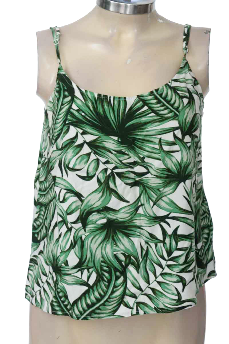 Top / Camiseta color Verde - Divided by H&M