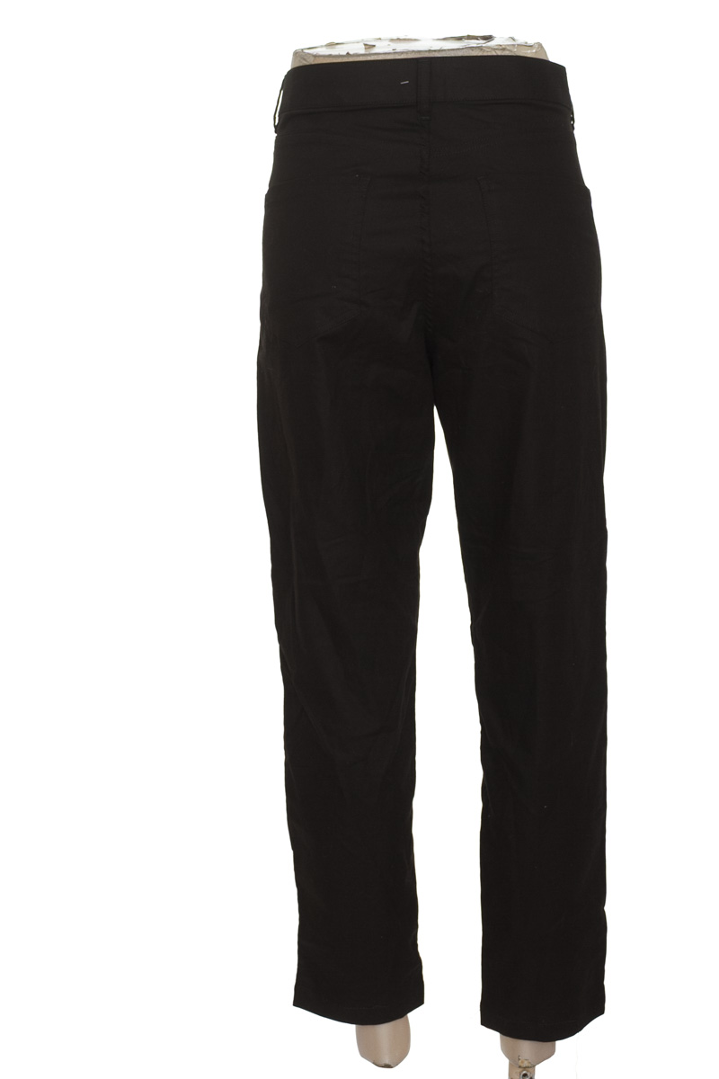 Pantalón color Negro - Closeando