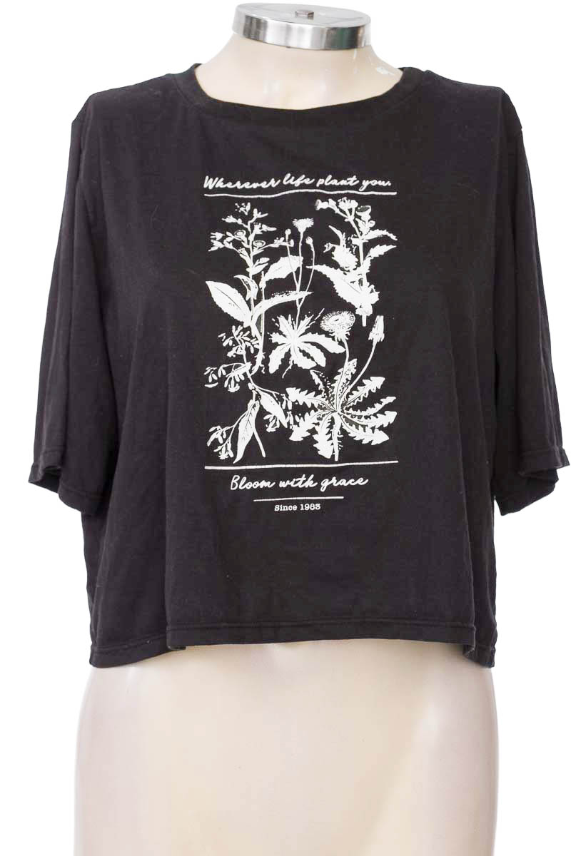 Top / Camiseta color Negro - Bershka