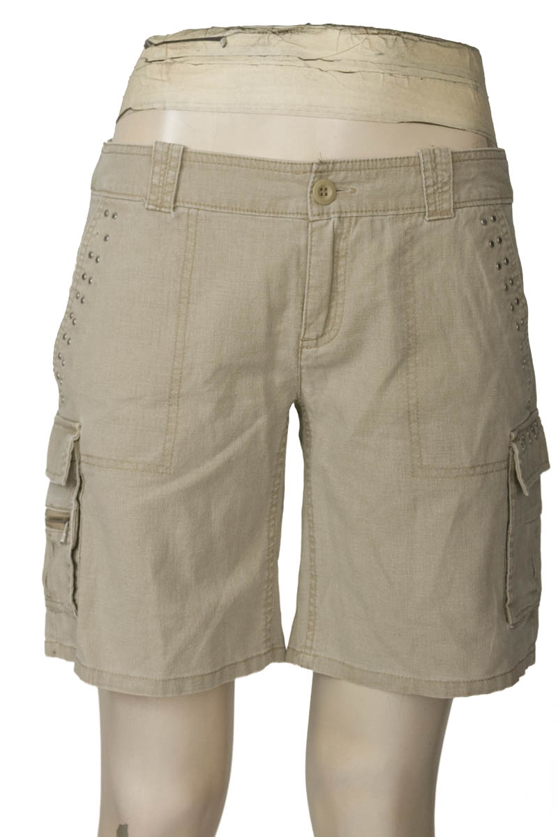 Short color Beige - New York & Company
