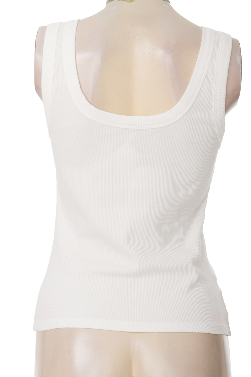 Top / Camiseta color Blanco - Leonisa