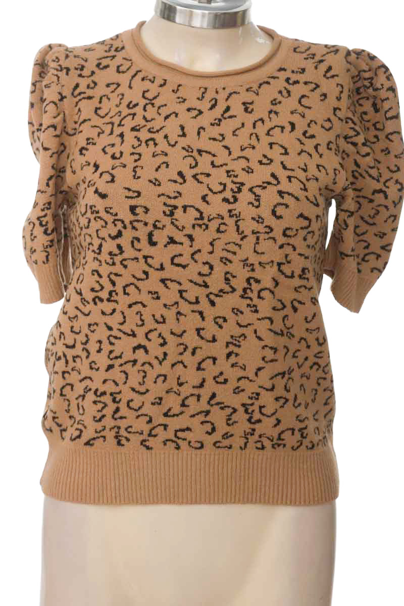 Sweater color Café - Closeando