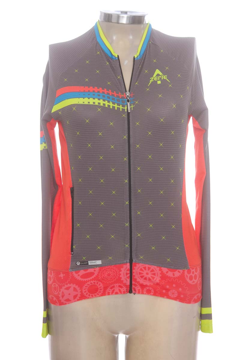 Ropa Deportiva / Salida de Baño color Gris - Zerie