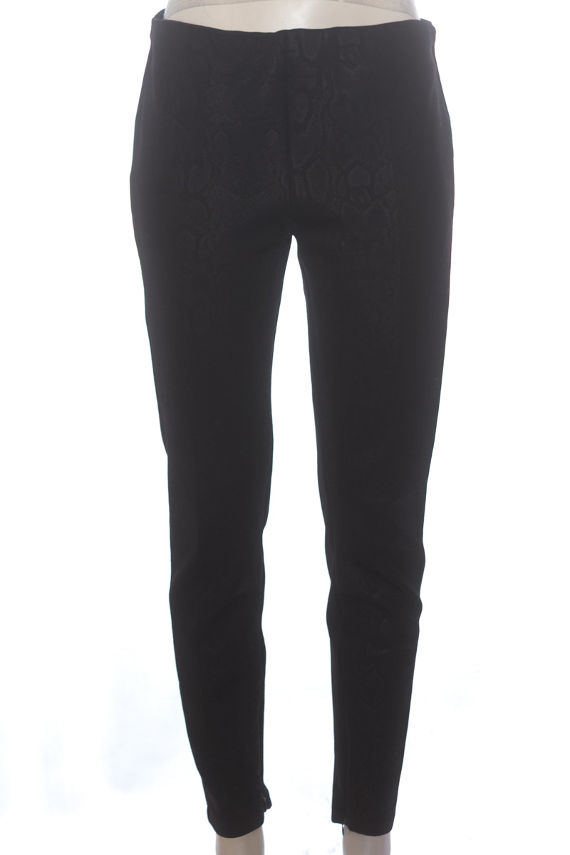 Pantalones color Negro - Zara