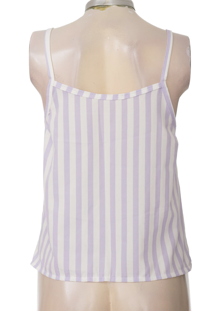 Top / Camiseta color Lila - Closeando