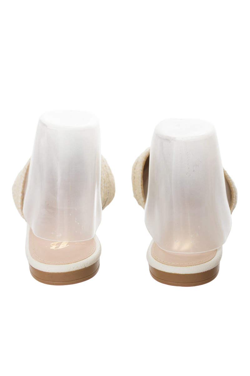 Zapatos color Blanco - Bata