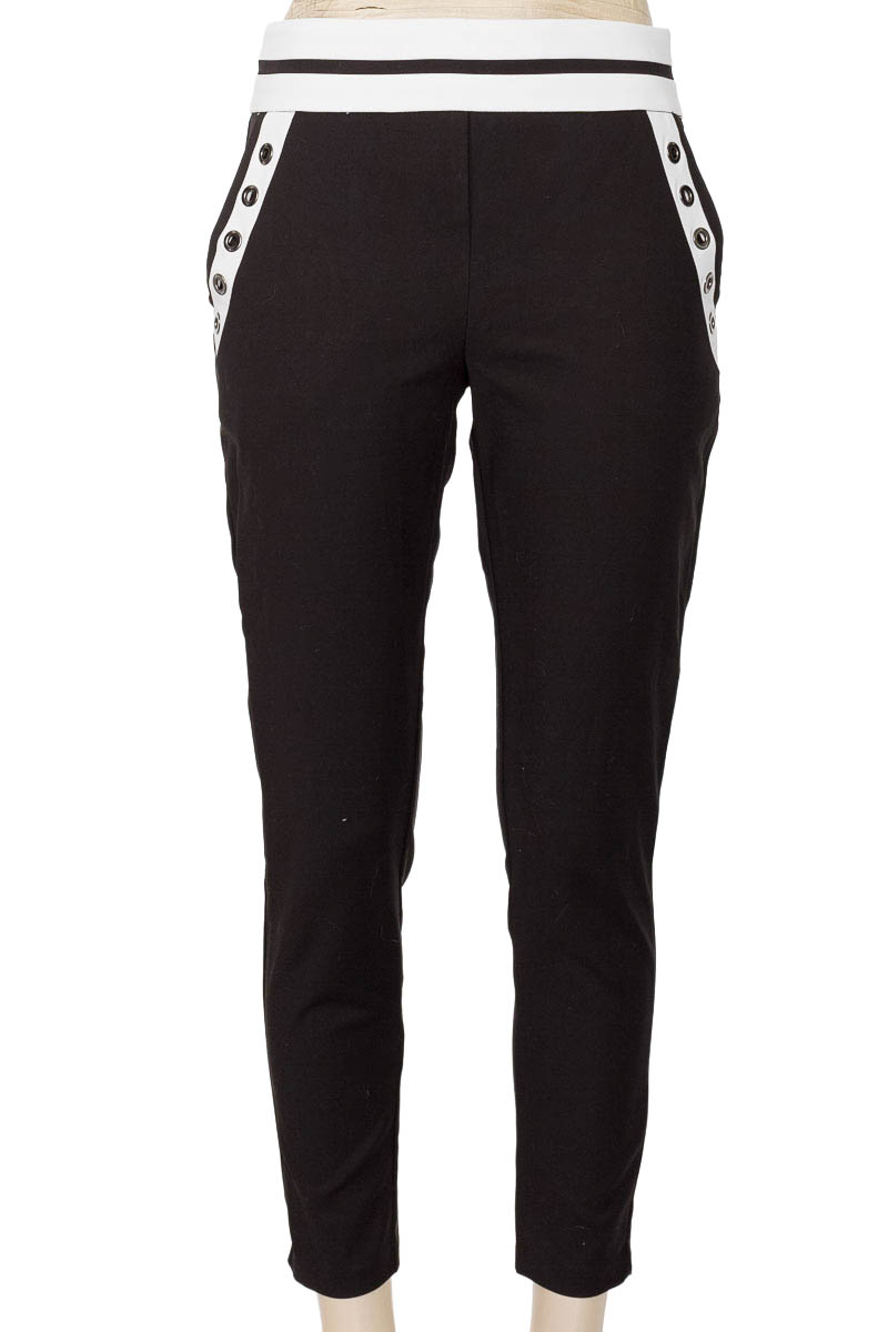 Pantalones color Negro - Studio F