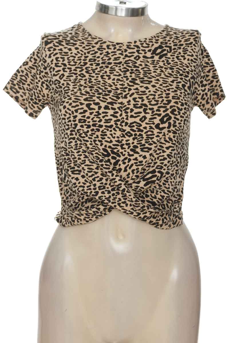 Top / Camiseta color Beige - Stradivarius