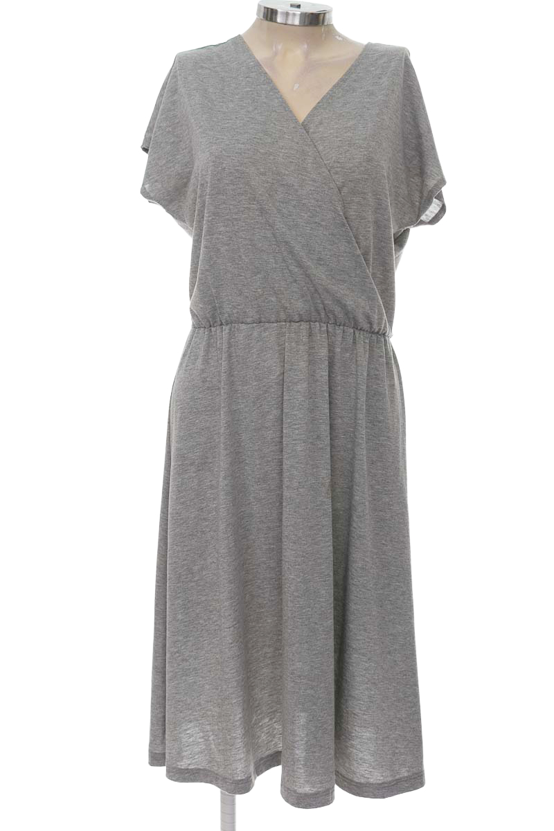 Vestido / Enterizo color Gris - Azzorti