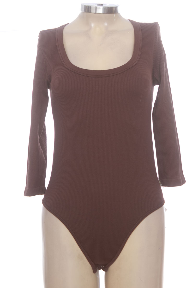 Top / Camiseta color Café - Basement