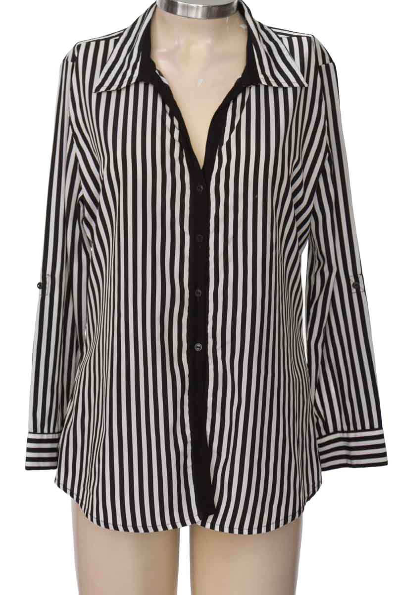 Blusa color Negro - Closeando